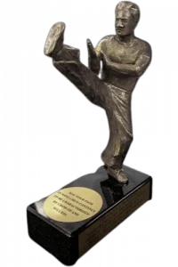 Sifu Enzo Zaccaria – Level-4-Auszeichnung von Großmeister Gary Lam Ving-Tsun-Trophäe – Auszeichnung von Gary Lam für Sifu Enzo Zaccaria, Level 4